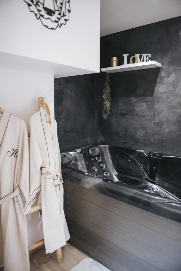 Appartement 2 Pieces Jacuzzi บริยูด ภายนอก รูปภาพ