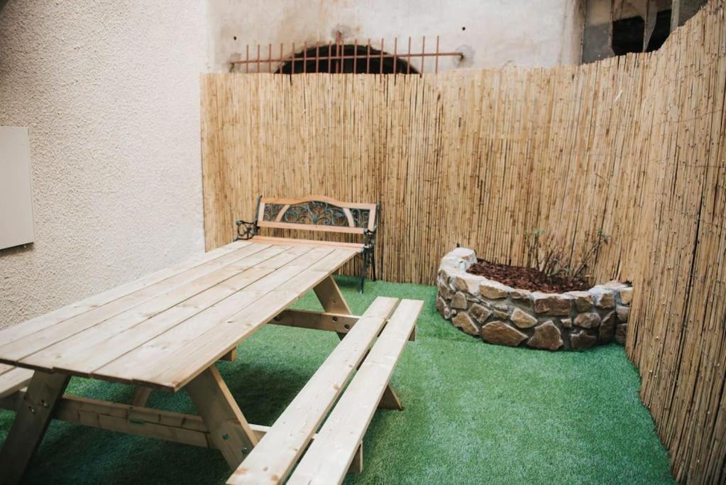 Appartement 2 Pieces Jacuzzi บริยูด ภายนอก รูปภาพ